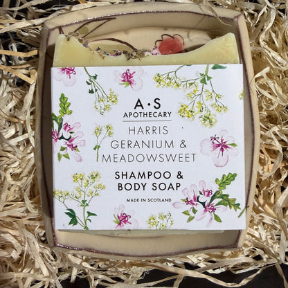 Meadowsweet & Geranium Shampoo and Body Bar with Bramble Dish